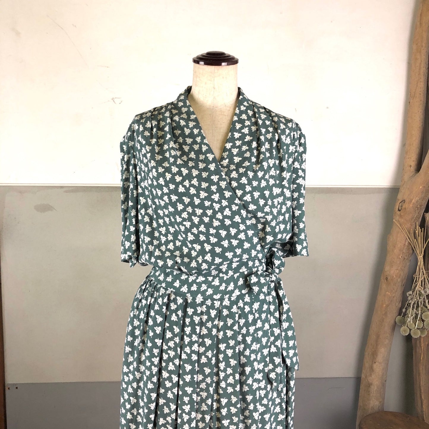 葉っぱ総柄アメリカンボタニカルワンピース(グリーン) - 古着屋 sio