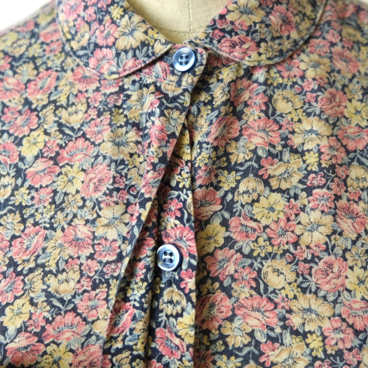 柔らかな大人のピンク✖️イエローフラワーシャツ - 古着屋 sio