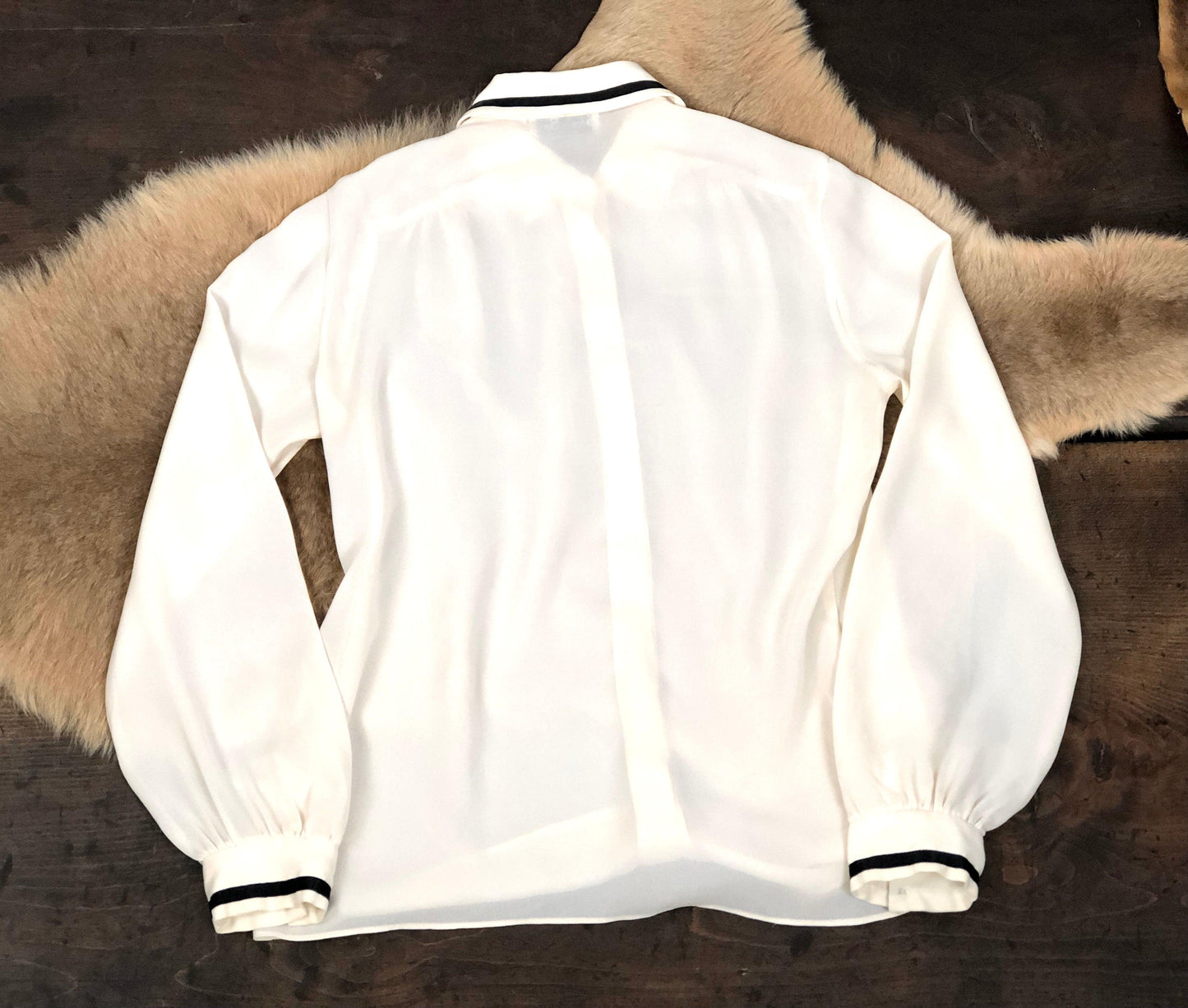 US オフホワイトパイピングシャツブラウス - 古着屋 sio