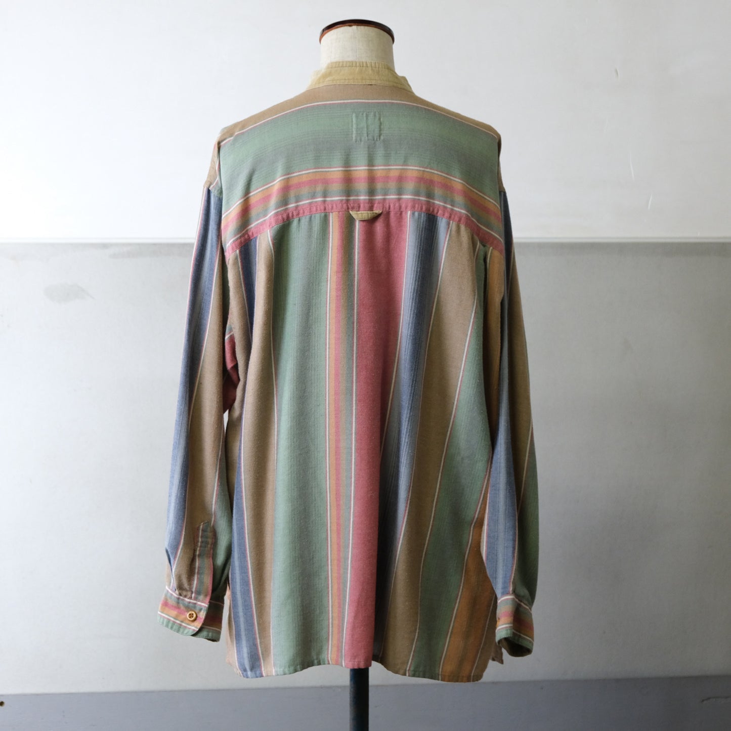 クレイジーストライプ ノーカラーシャツ - 古着屋 sio